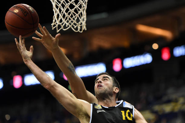 他对这些球 他对这些球